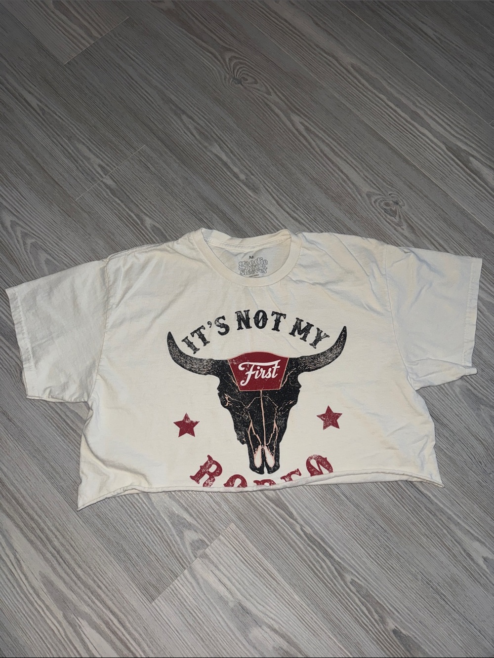 Women’s cream Graphic Crop Tee with Bull Skull Design